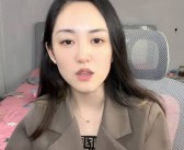 最美通缉犯︱卿晨璟靓出狱做主播称“改邪归正”账号却被封？主播出镜
